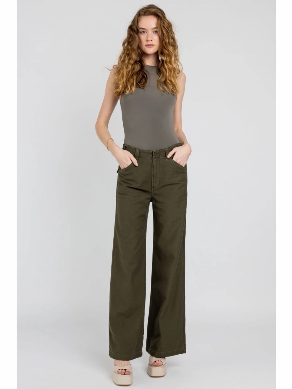 New w/ Tags Citizens of Humanity Utility Pants size 25.